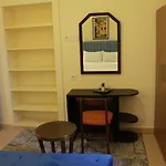 Comfy Colonial Apartments